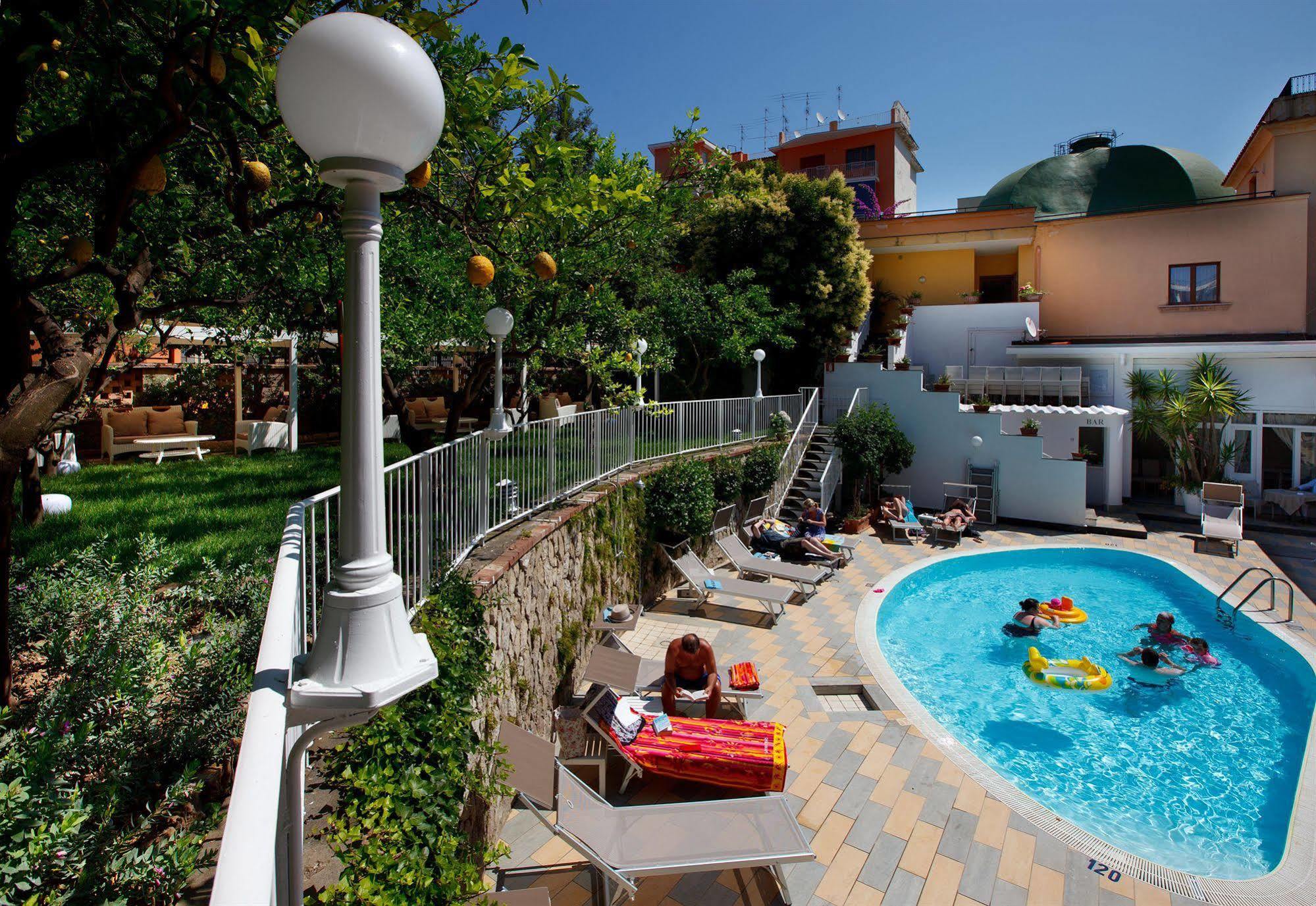 Hotel Capri Sorrento Ngoại thất bức ảnh
